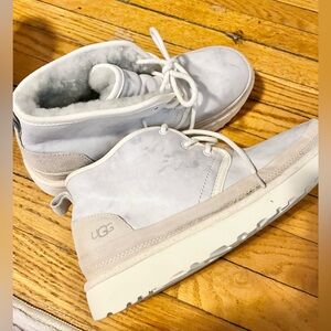 Uggs Men’s Leather Suede Boots (lambswool)